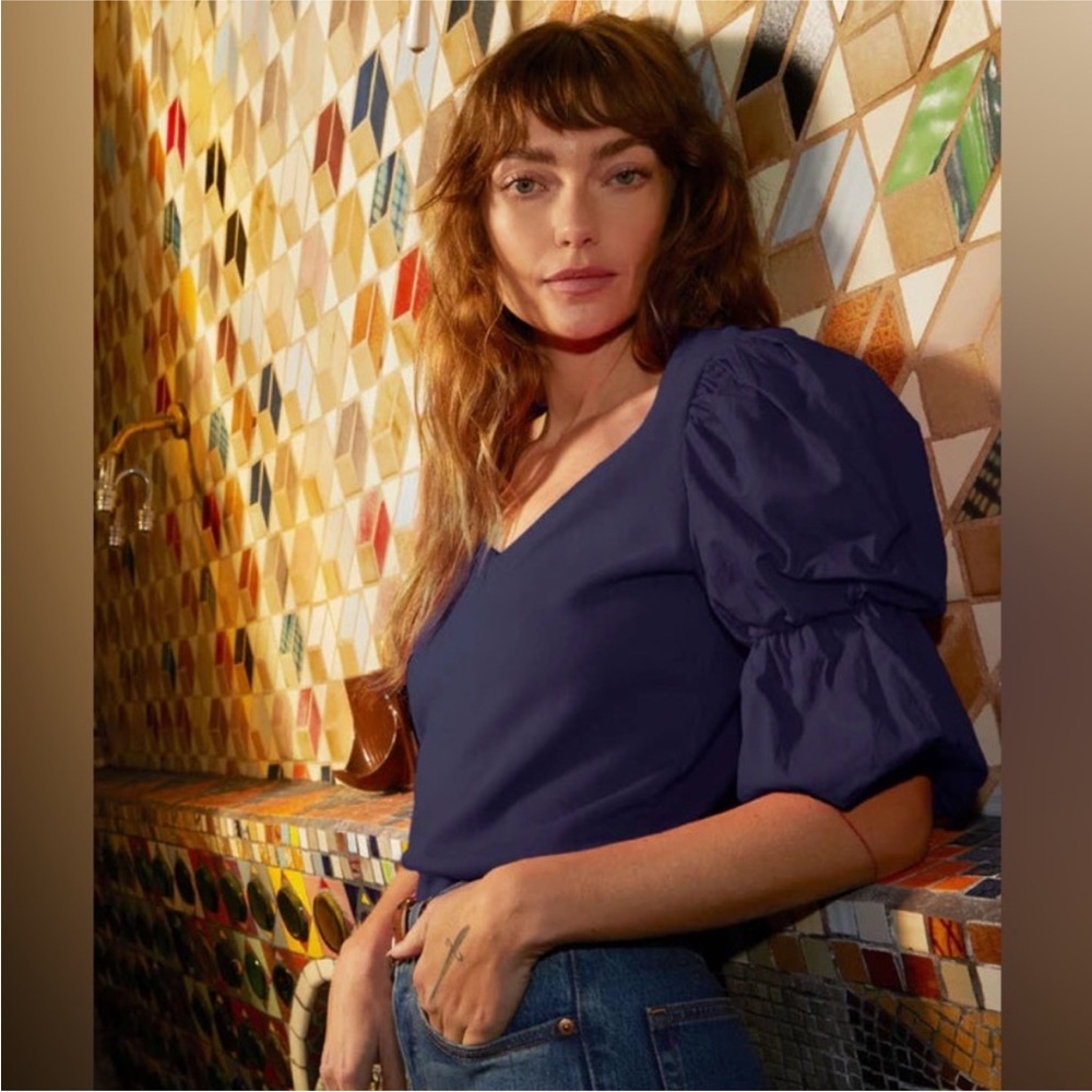 Nation LTD Teddi Contrast Bubble Sleeve Vneck Top Navy